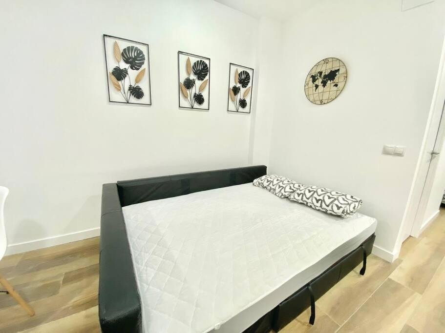 Madrid Rio Amparo Usera ภายนอก รูปภาพ