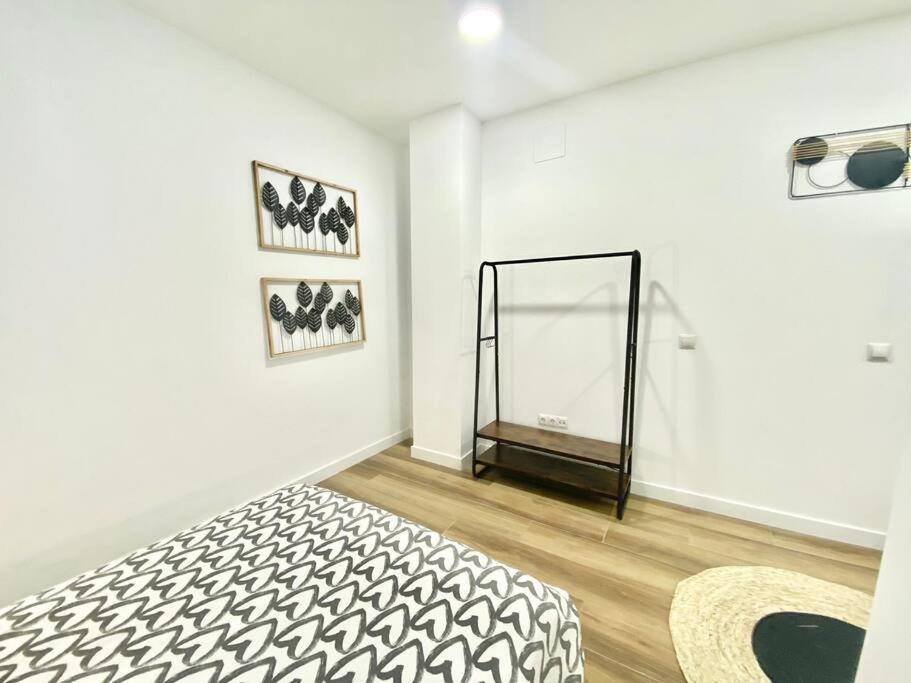 Madrid Rio Amparo Usera ภายนอก รูปภาพ